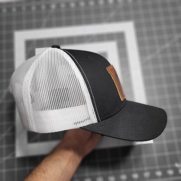 Custom Trucker Leather patch hat with stitched logo letter of your choice - Picture 5 of 9